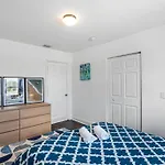 Spacious West Brickell Getaway, 4Bedroom2Bath
