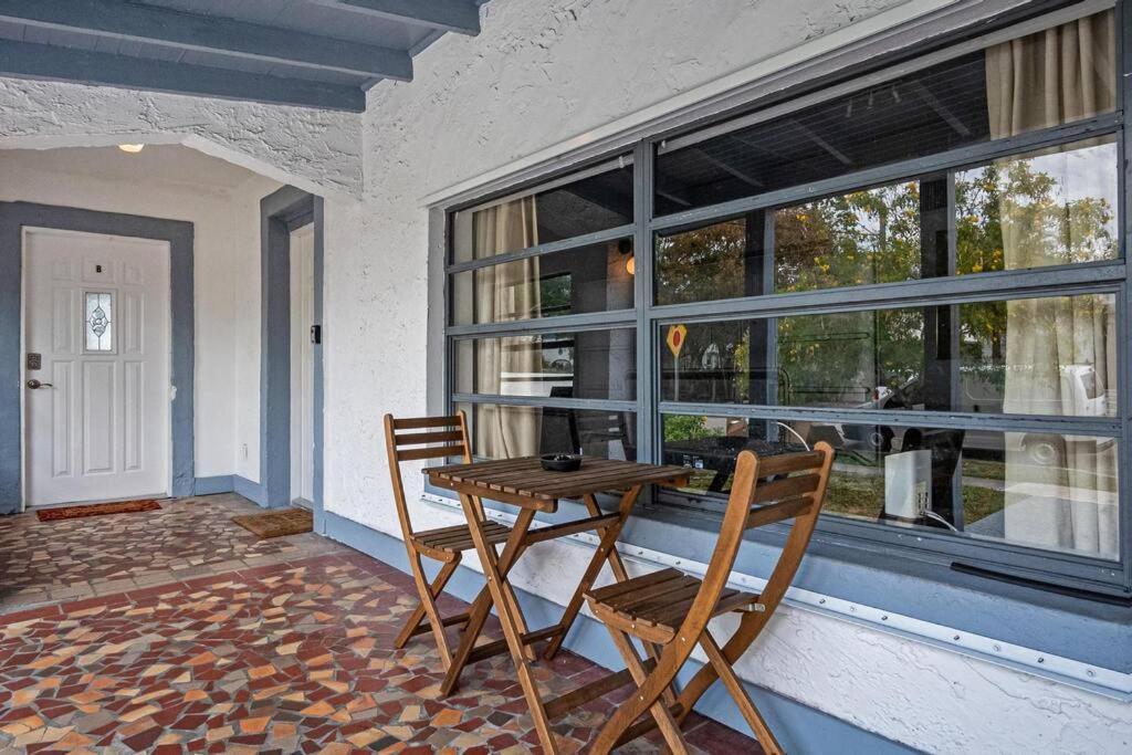 Spacious West Brickell Getaway, 4bedroom2bath Holiday home *