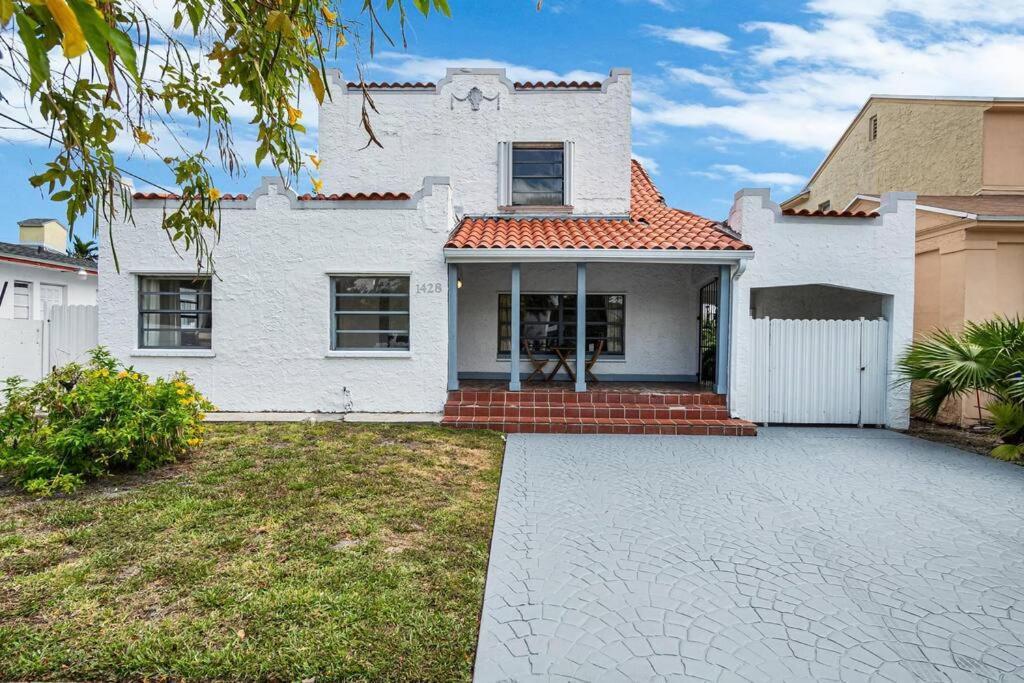 Spacious West Brickell Getaway, 4bedroom2bath * Miami
